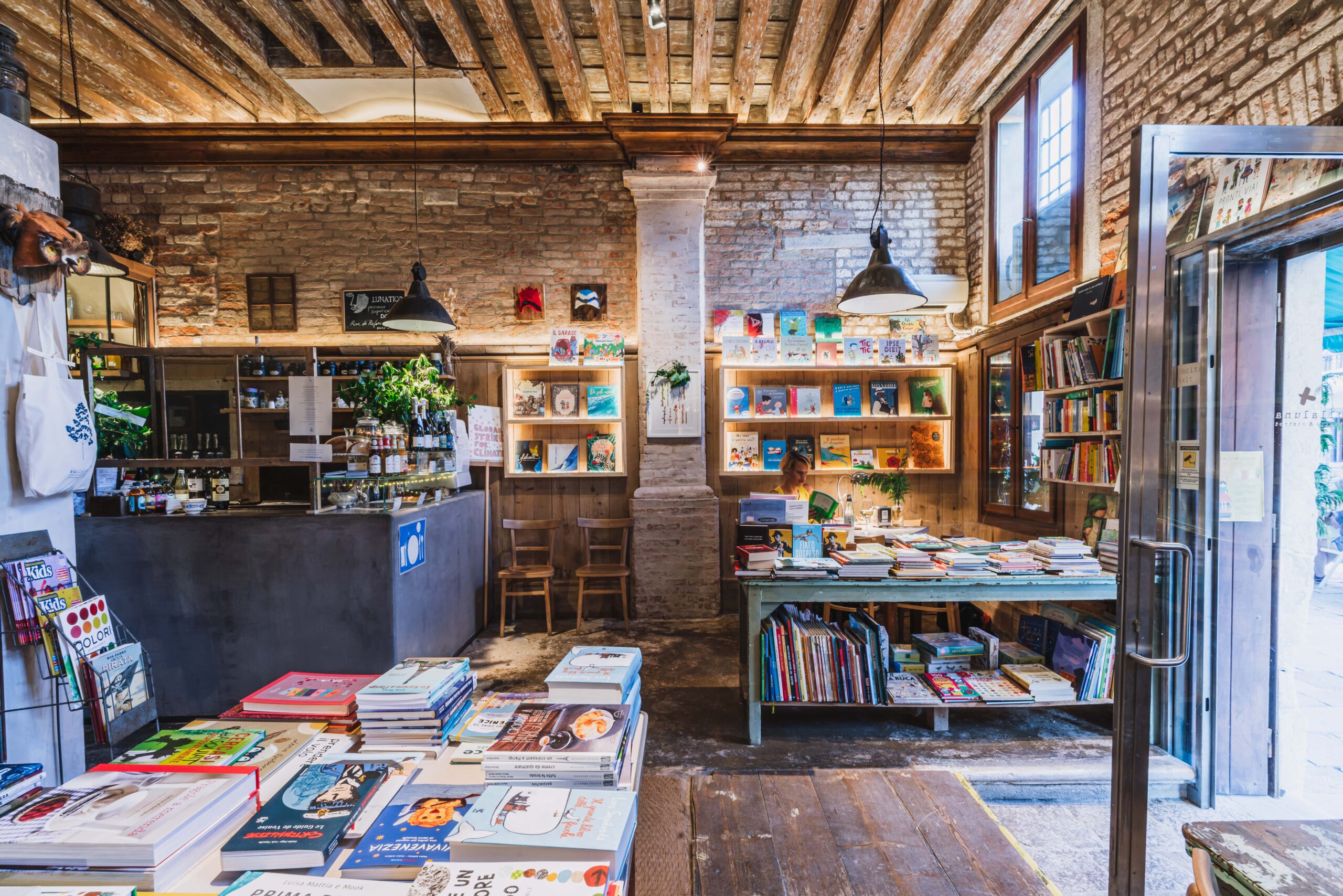 Sulla Luna #DoveCompriConta per Visa @seventhsoul